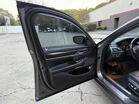 Used 2016 BMW 750i xDrive image 53