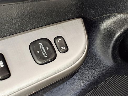 Used 2014 Toyota Camry SE FWD image 15