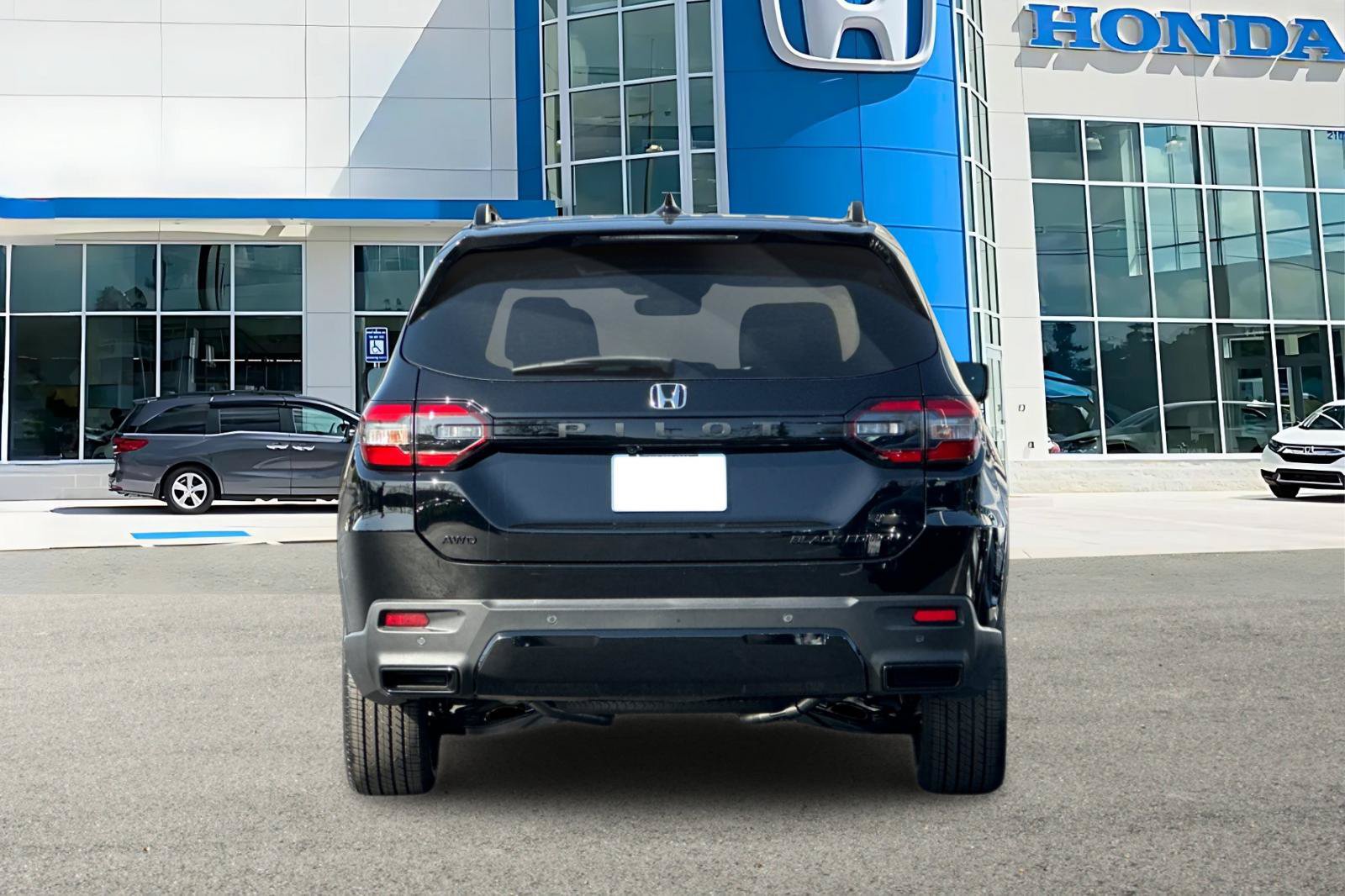 New 2026 Honda Pilot Black Edition image 4