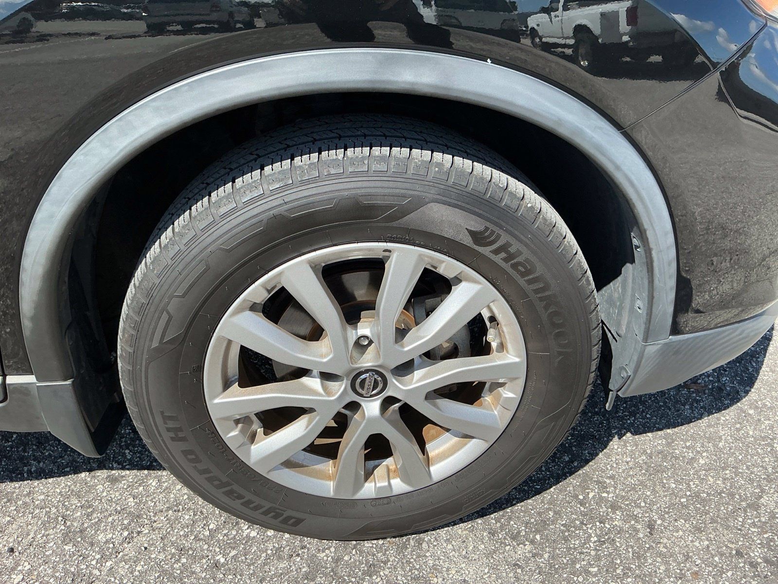 Used 2020 Nissan Rogue S w/ Special Edition Package FWD image 12