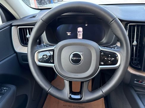 New 2026 Volvo XC60 B5 Plus AWD/4WD image 11
