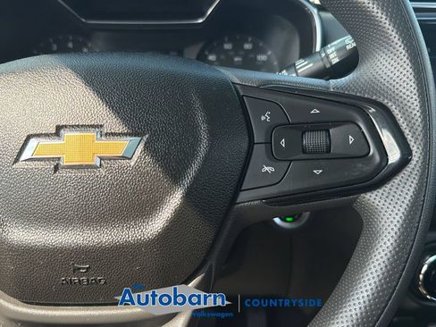 Used 2021 Chevrolet TrailBlazer LT w/ Sun and Liftgate Package FWD image 12