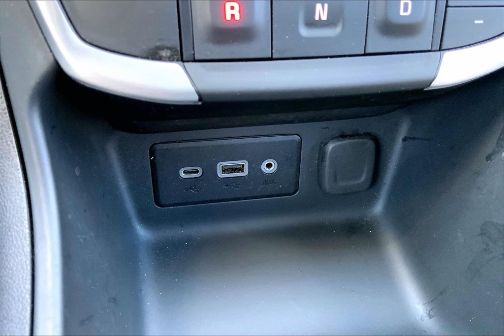 Used 2024 GMC Terrain SLE FWD image 15