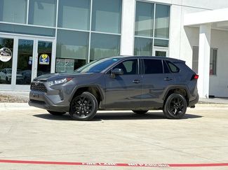 Used 2022 Toyota RAV4 LE FWD video 1