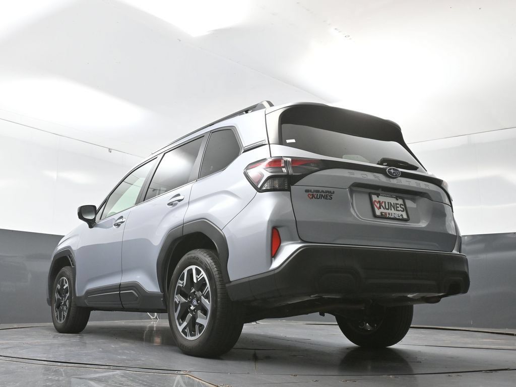 Used 2025 Subaru Forester Premium AWD/4WD image 54