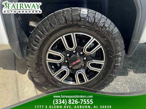 Used 2023 GMC Sierra 2500 AT4 w/ AT4 Premium Plus Package AWD/4WD image 37