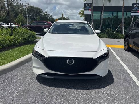 Used 2019 MAZDA MAZDA3 Hatchback w/ Preferred Package FWD image 11