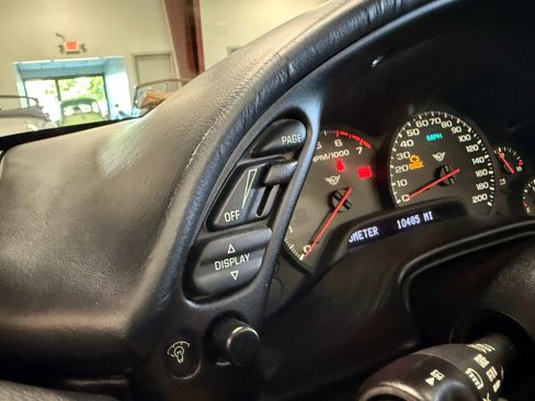 Used 2002 Chevrolet Corvette w/ Preferred Equipment Group2 image 80