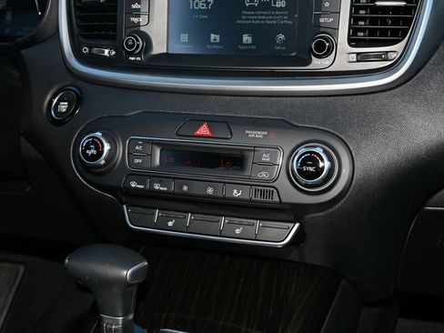 Used 2020 Kia Sorento EX FWD image 22