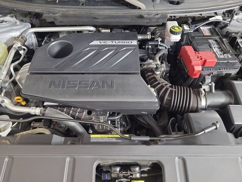 Used 2025 Nissan Rogue SV FWD image 25