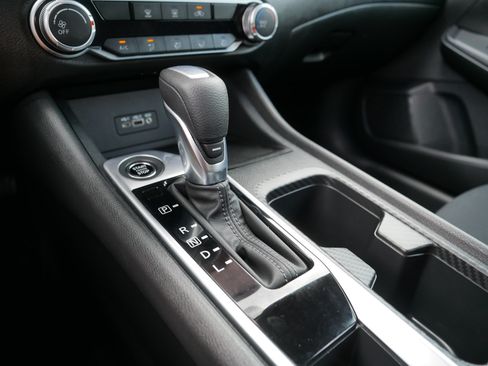 Certified 2023 Nissan Sentra SV FWD image 24