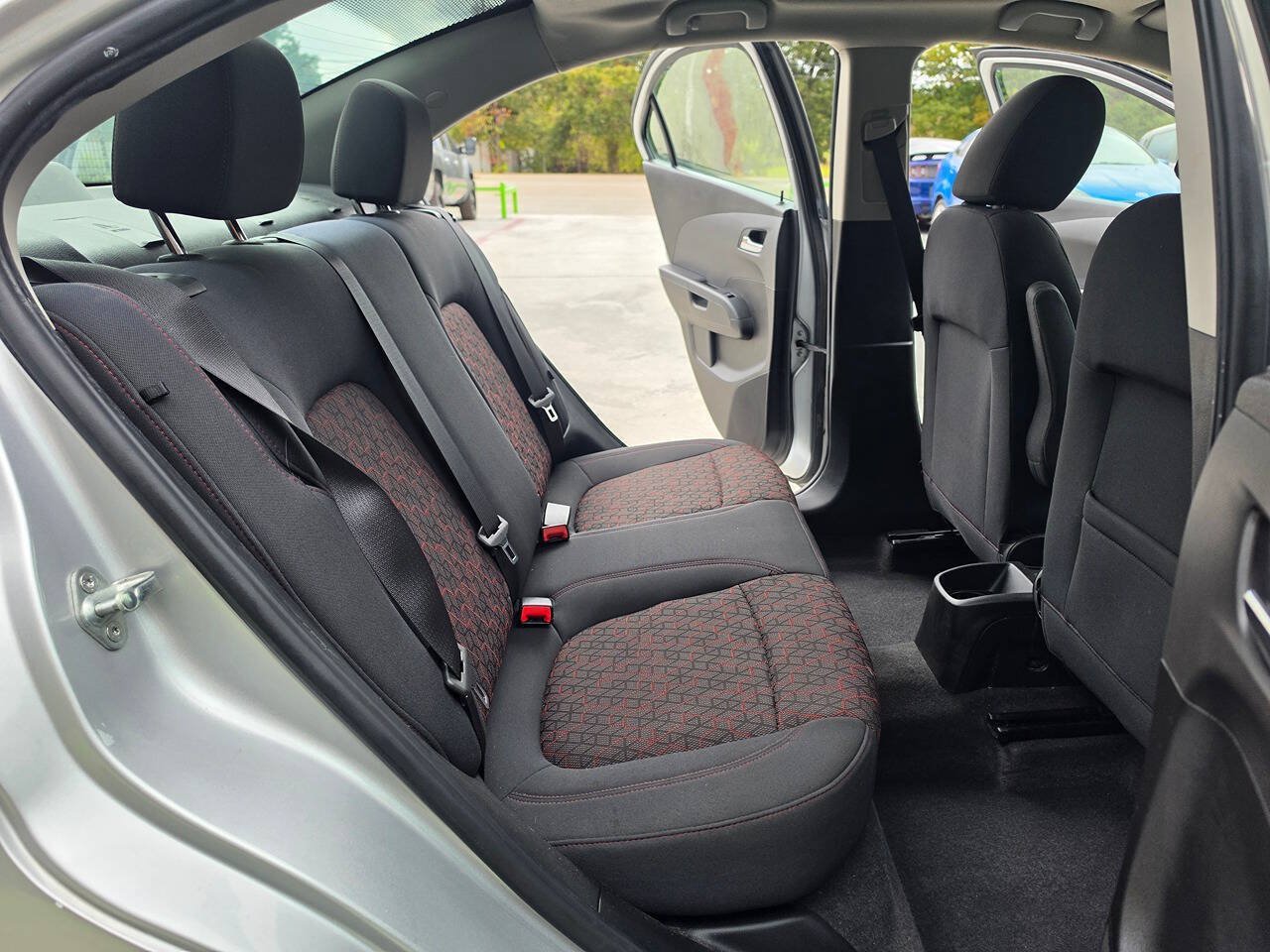 Used 2019 Chevrolet Sonic LT w/ Convenience Package FWD image 27