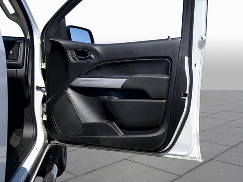Used 2019 Chevrolet Colorado LT RWD image 22