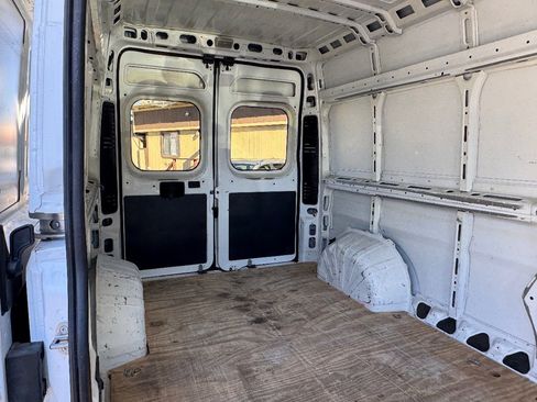 Used 2021 RAM ProMaster 2500 image 18