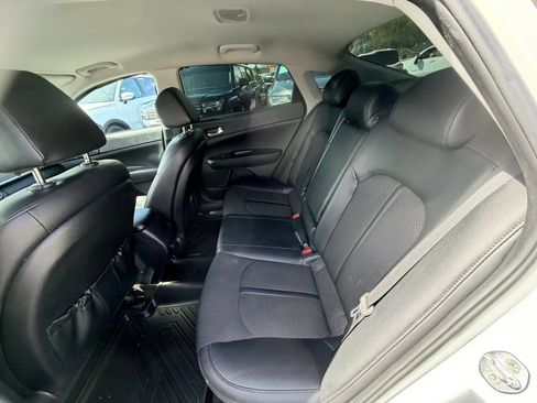 Used 2018 Kia Optima S FWD image 24