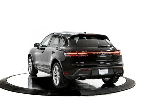 New 2026 Porsche Macan AWD/4WD image 3