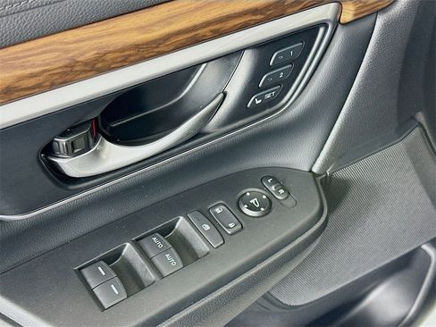 Used 2021 Honda CR-V Touring image 21