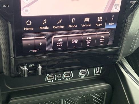 New 2026 RAM 3500 Limited AWD/4WD image 23