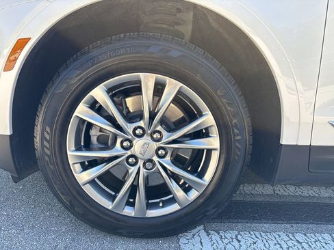 Used 2022 Cadillac XT5 Premium Luxury FWD image 9