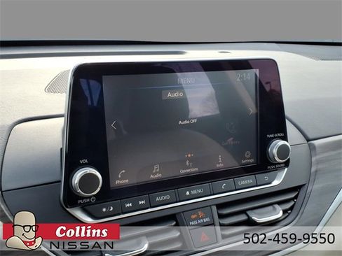 Used 2025 Nissan Altima 2.5 SV image 25