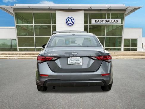 Used 2025 Nissan Sentra SV FWD image 4