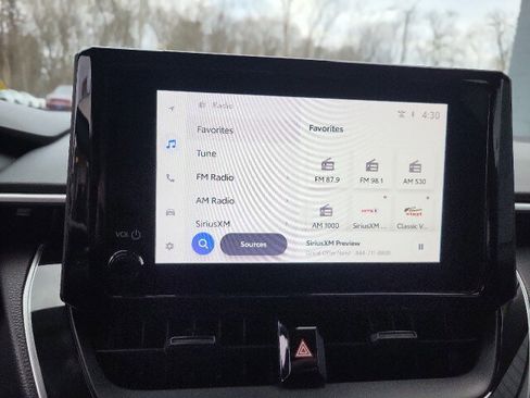 Used 2023 Toyota Corolla LE image 12