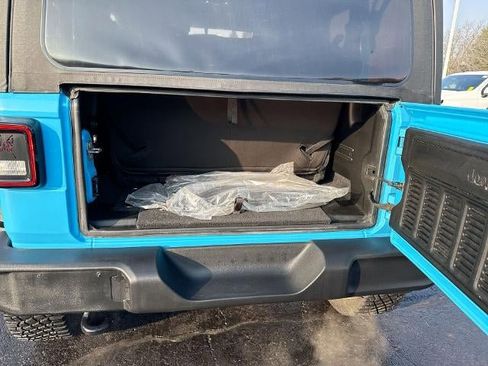 Used 2021 Jeep Wrangler Sport image 25