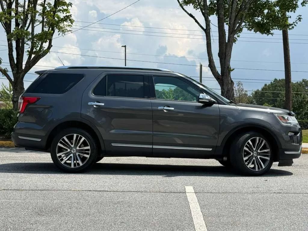 Used 2018 Ford Explorer Platinum AWD/4WD image 5