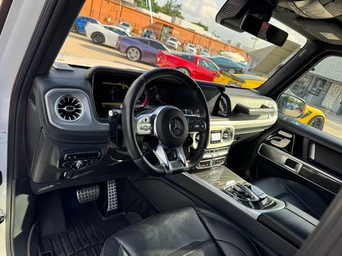 Used 2022 Mercedes-Benz G 63 AMG 4MATIC w/ Seat Comfort Package image 23