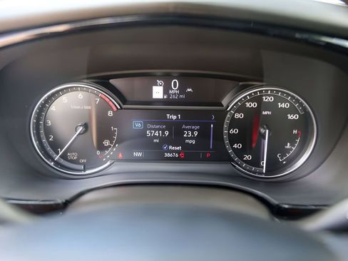 Certified 2024 Cadillac XT6 Premium Luxury w/ LPO, Floor Liner Package image 11