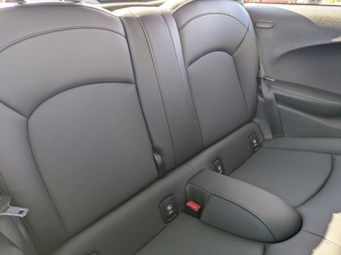 Used 2019 MINI Cooper 2-Door Hardtop image 14