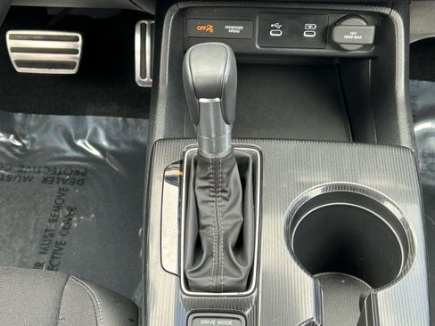 Used 2025 Honda Civic Sport image 17