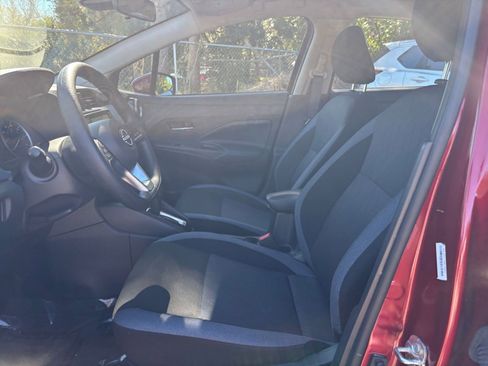 Used 2025 Nissan Versa SV image 28