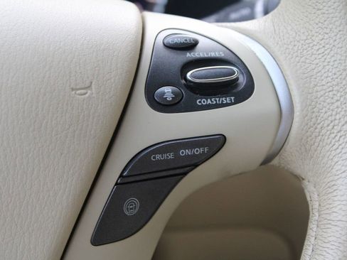 Used 2013 INFINITI JX35 AWD w/ Premium Pkg image 28