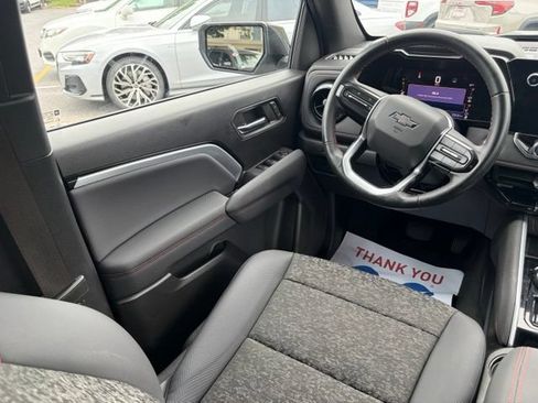 Used 2023 Chevrolet Colorado Z71 w/ Z71 Convenience Package 2 AWD/4WD image 32
