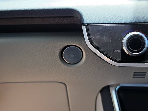 New 2026 Kia Carnival EX FWD image 28