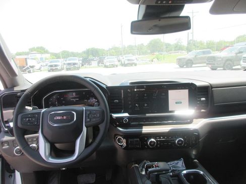 New 2026 GMC Sierra 1500 SLT w/ SLT Convenience Package AWD/4WD image 16