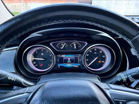 Used 2019 Buick Envision Essence image 28