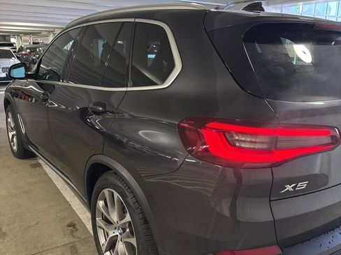 Used 2022 BMW X5 xDrive45e w/ Premium Package image 4