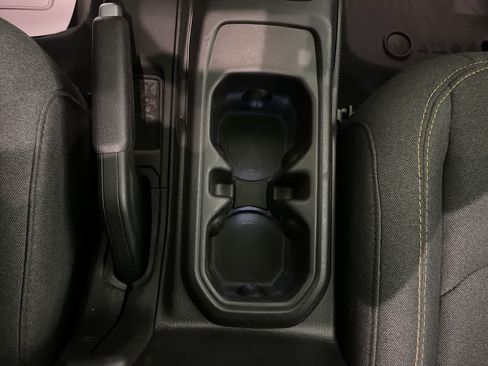 Used 2025 Jeep Wrangler Sport S w/ Convenience Group image 21