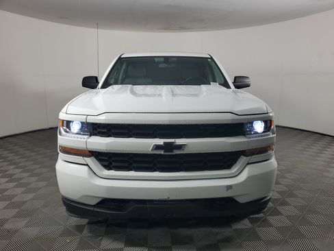 Used 2019 Chevrolet Silverado 1500 Custom image 9