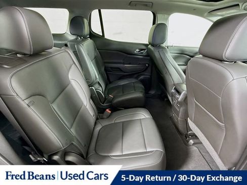 Used 2023 GMC Acadia SLT w/ Elevation Edition image 36