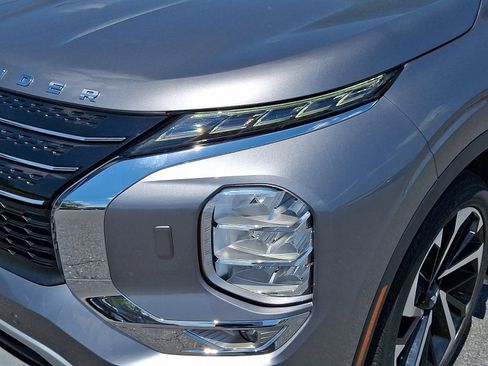 Used 2022 Mitsubishi Outlander SE AWD/4WD image 10