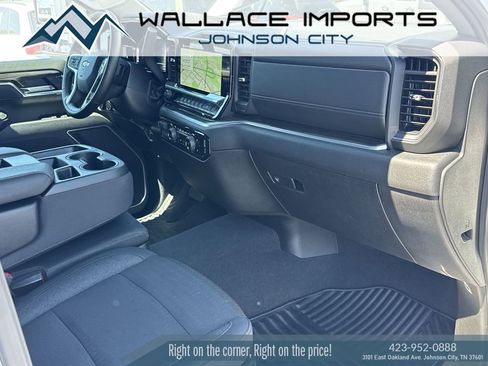 Used 2025 Chevrolet Silverado 2500 LT w/ Safety Package AWD/4WD image 38