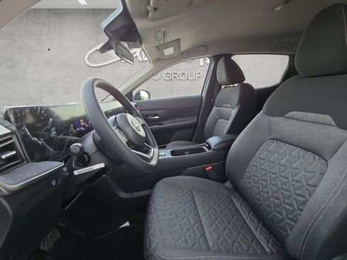 New 2026 Nissan Kicks SV FWD image 19