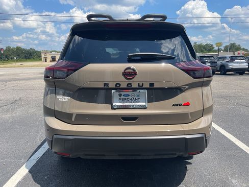 Certified 2025 Nissan Rogue SV image 20