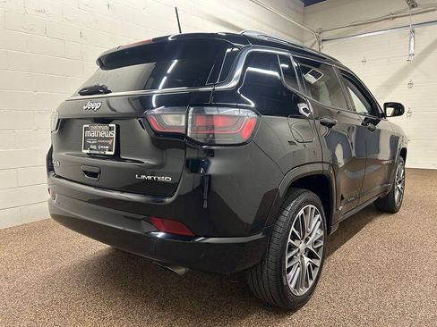 Used 2022 Jeep Compass Limited w/ Elite Group AWD/4WD image 2