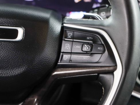 Used 2023 Jeep Grand Cherokee L Limited image 14