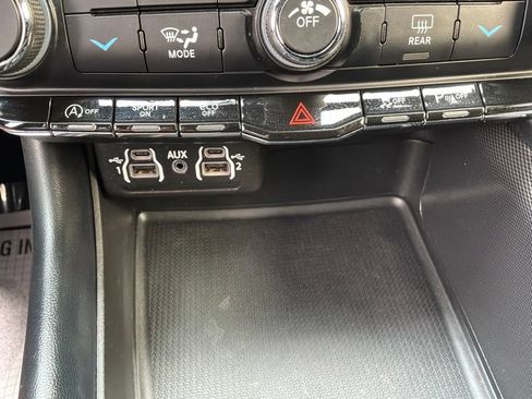 Used 2023 Dodge Durango GT AWD/4WD image 24