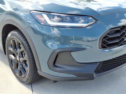 Used 2024 Honda HR-V Sport image 17